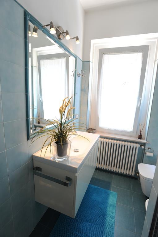 B&B Aurora Domus D'A-Mare Pesaro Phòng bức ảnh