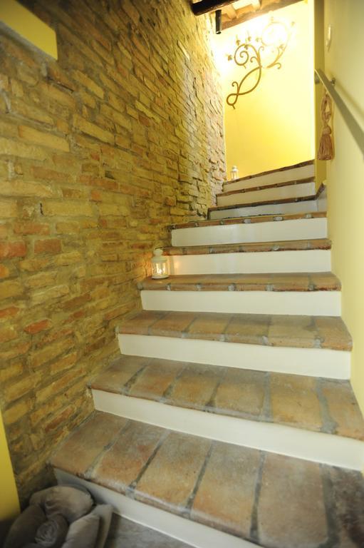 B&B Aurora Domus D'A-Mare Pesaro Ngoại thất bức ảnh