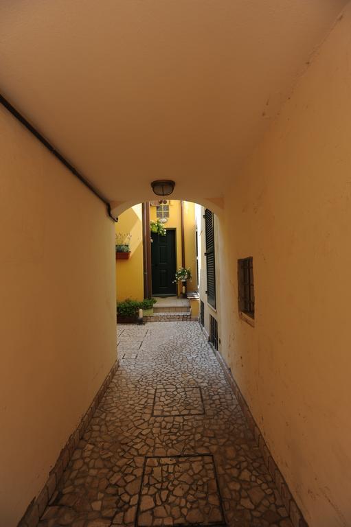B&B Aurora Domus D'A-Mare Pesaro Ngoại thất bức ảnh