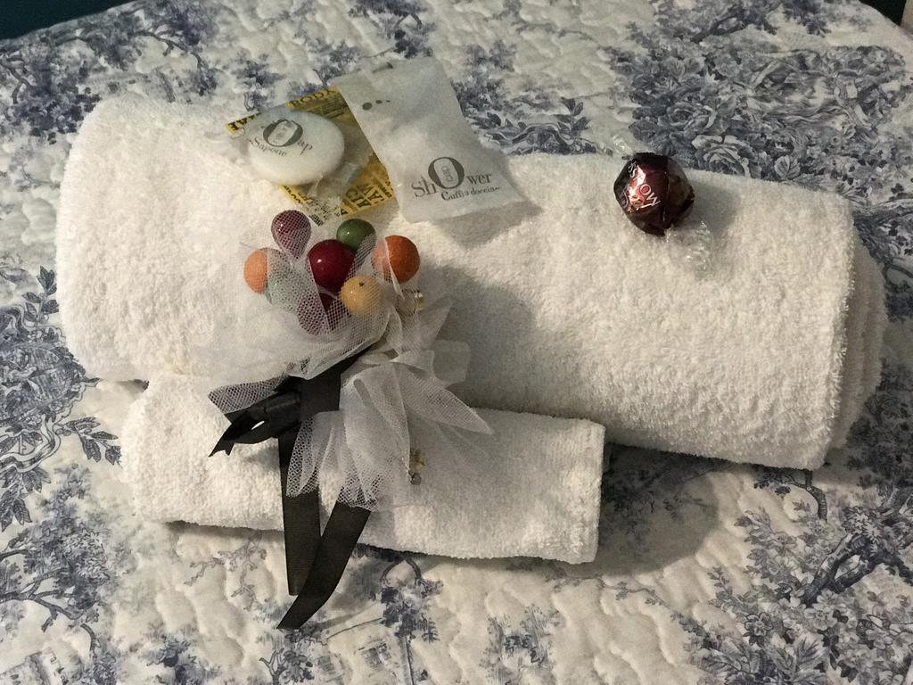B&B Aurora Domus D'A-Mare Pesaro Ngoại thất bức ảnh